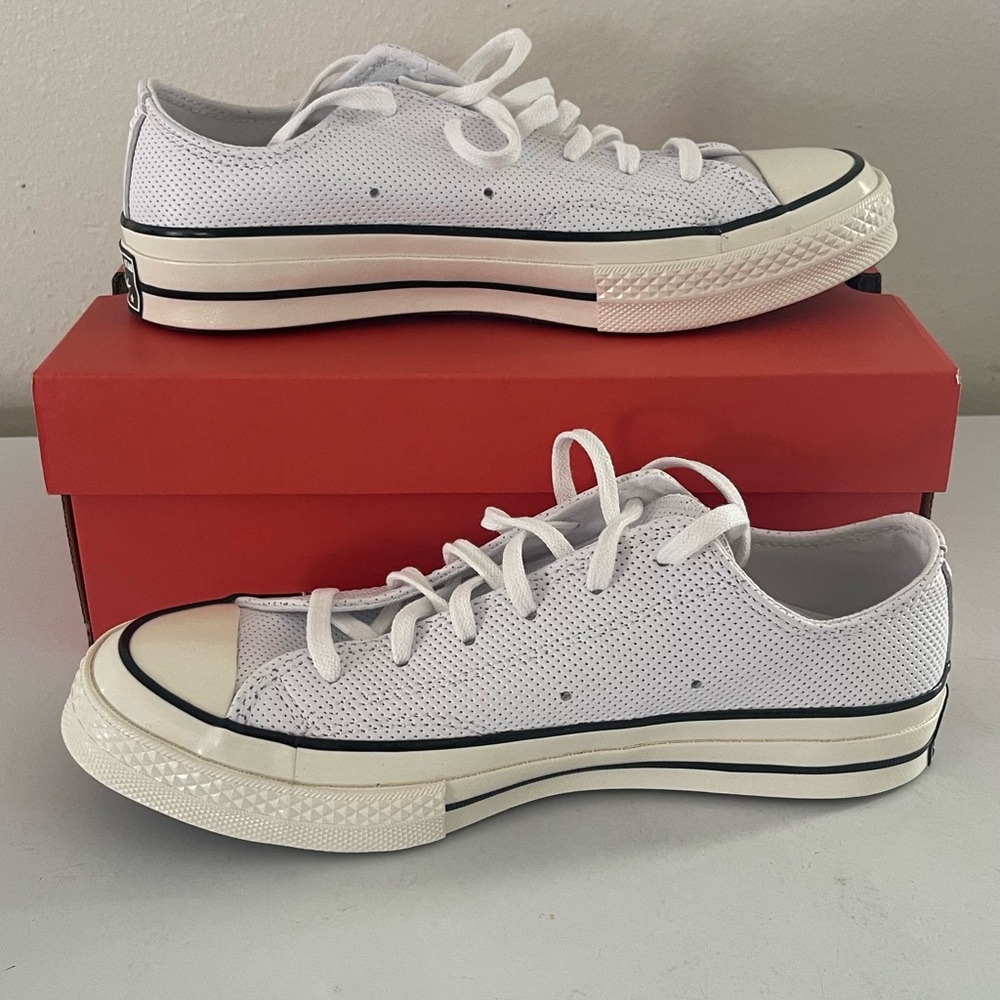Converse Chuck Taylor 70 Low Top White Leather A08638C  NEW IN BOX